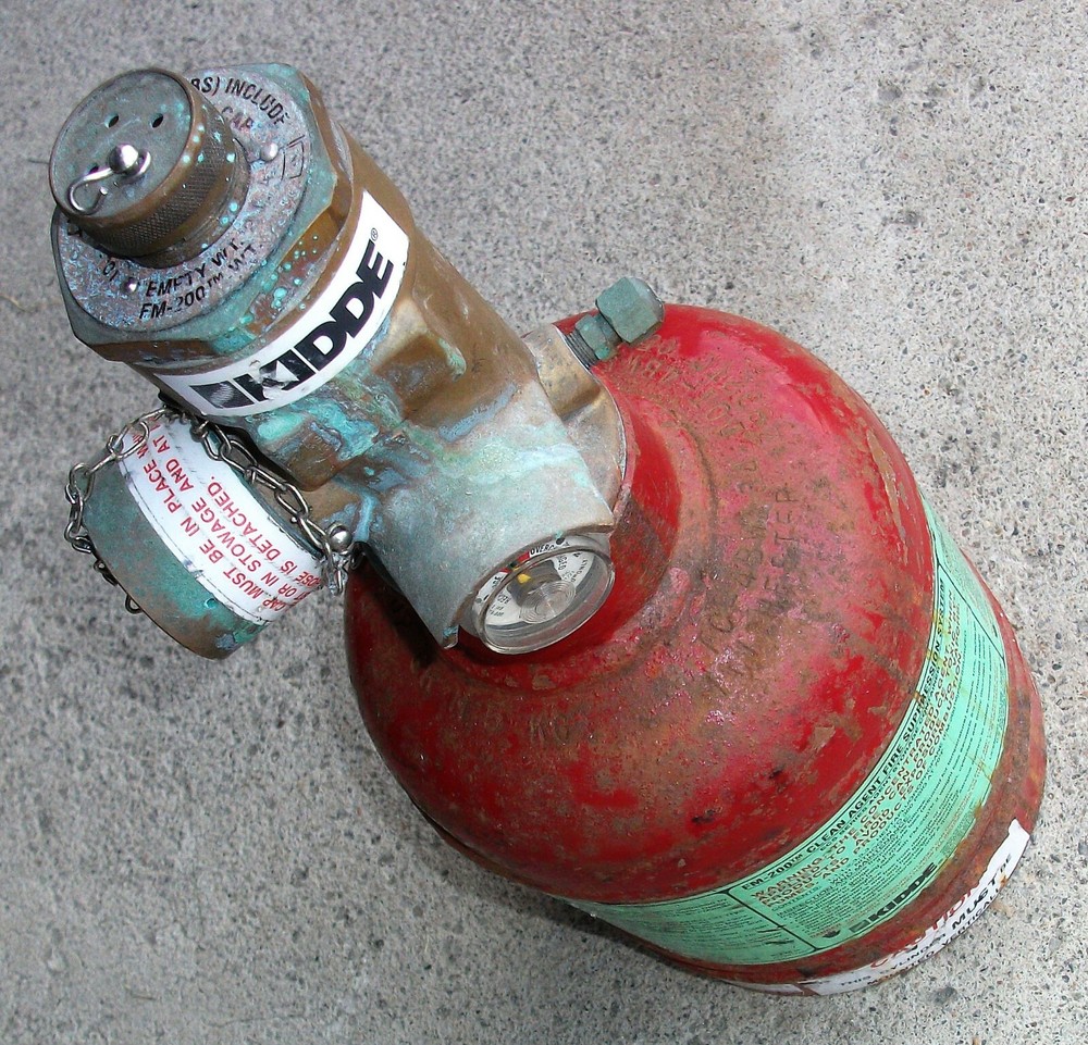 FM 200 KIDDE CLEAN AGENT FIRE SUPPRESSION SYSTEM COMPUTER ROOM EXTINGUISHER USED