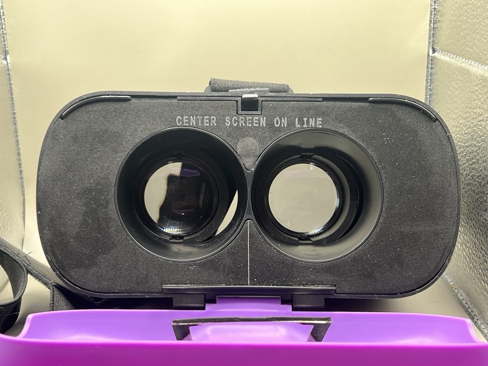 Tzumi Virtual Reality Headset for Smartphone Apple/Android