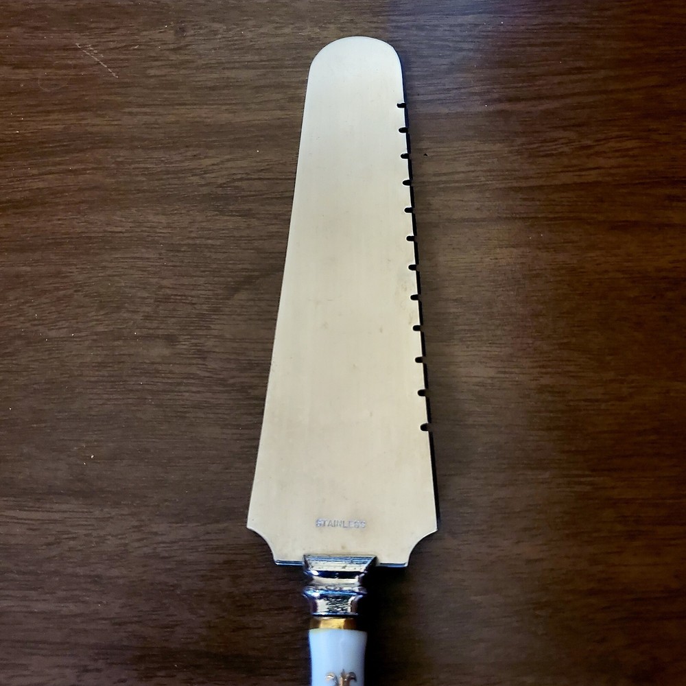 Vintage SHEFFIELD Fleur De Lis Ceramic Wedding Cake Serving Knife ENGLAND
