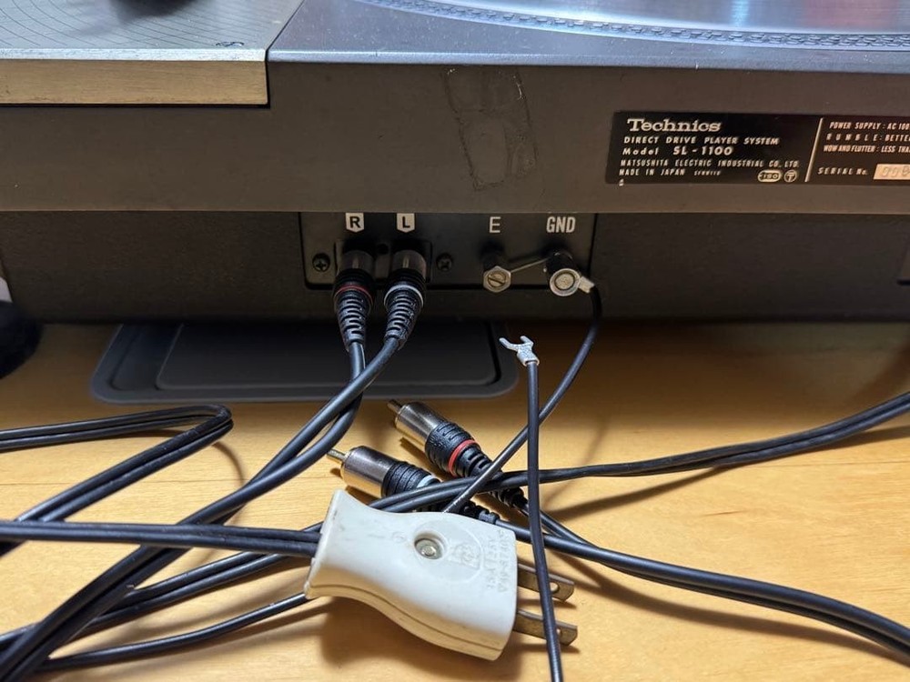 Technics SL-1100 Direct Drive Record Player Turntable JP