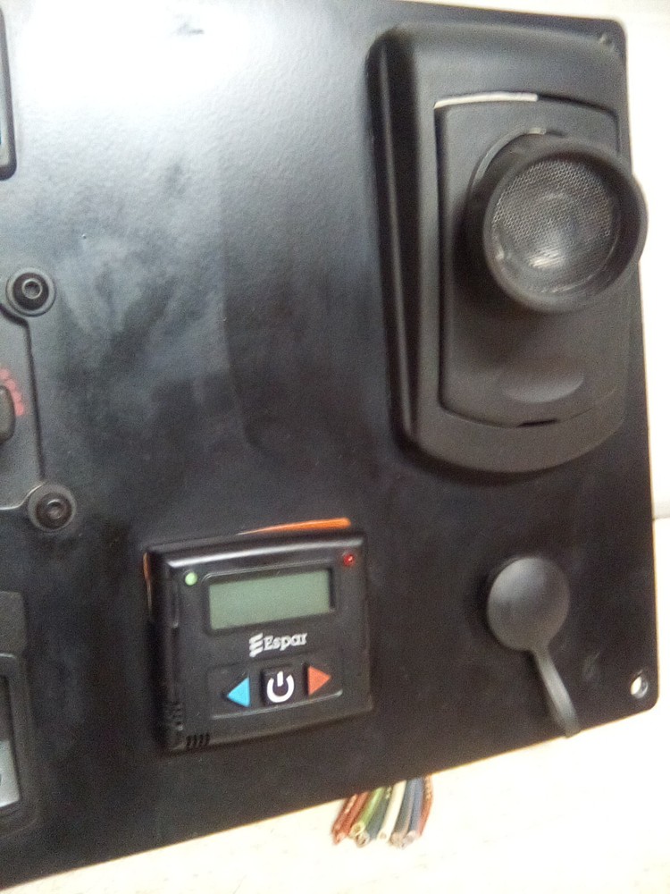 Kenworth Dash Switch Panel With Bergstrom F21-1001