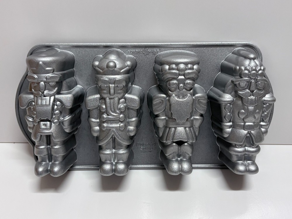Nordic Ware NUTCRACKER Sweets Cast Cakelet Pan, 6 Cup Capacity, Silver NEW!