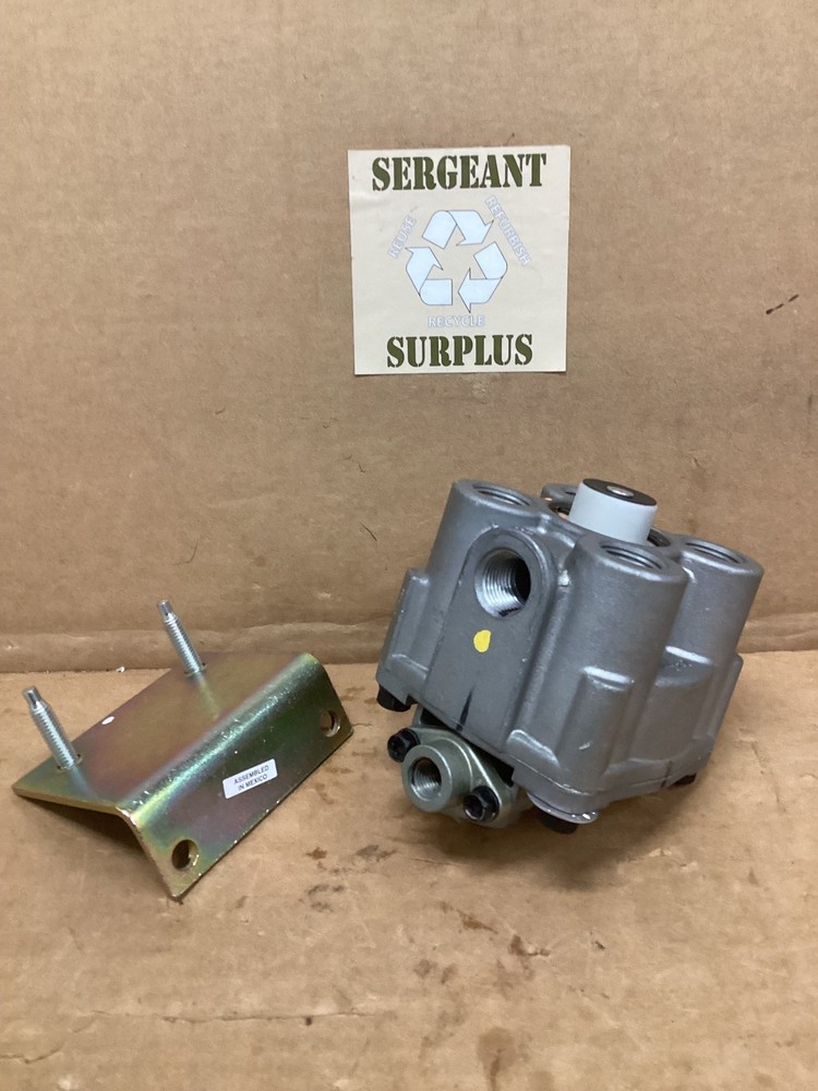 air valve assmy./Bendix R-12 pn#800477