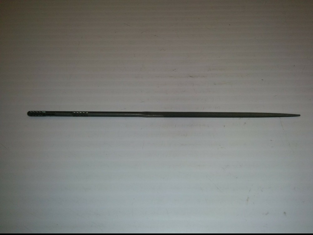 SIMONDS #0 ROUND HANDLE SQUARE FILE, 5-1/2", NNB