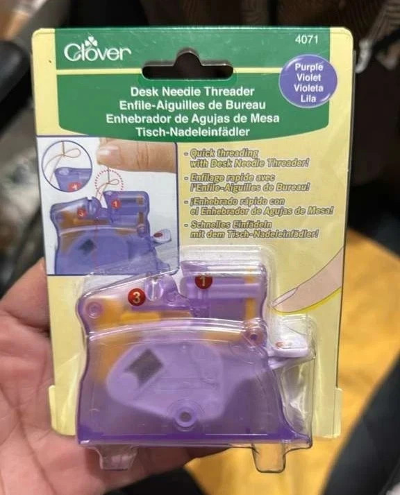 Clover Desk Needle Threader 4071 Sewing & Quilting Needles