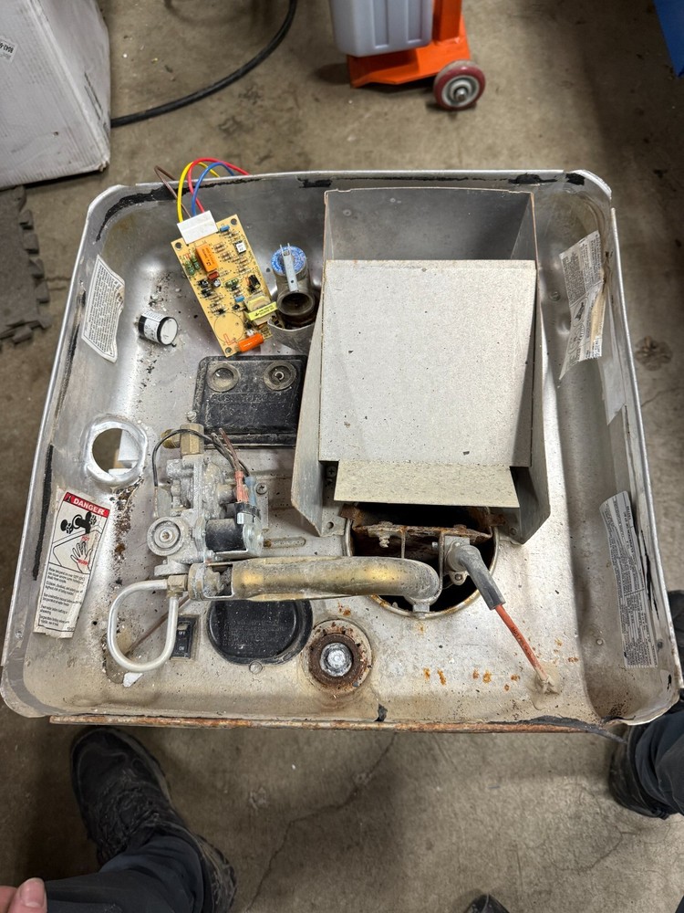 Suburban DSI Gas Electric Water Heater SW10DEL 10 Various Parts Bundle