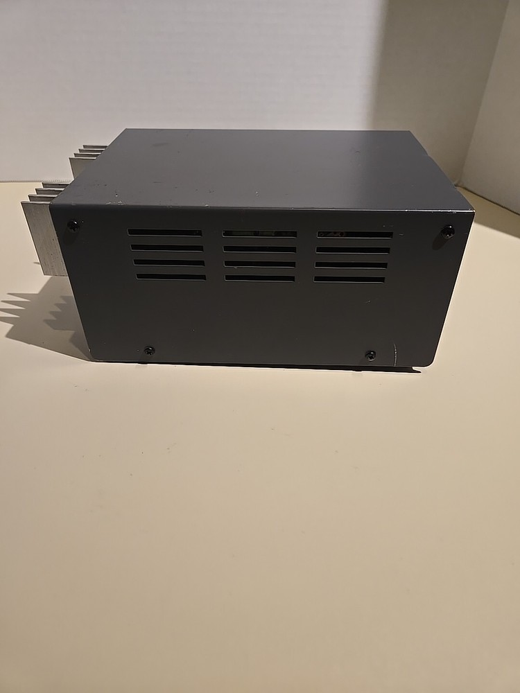 Samlex Power Supply Regulated DC 7-10 Amp 120v Clean Working Condition