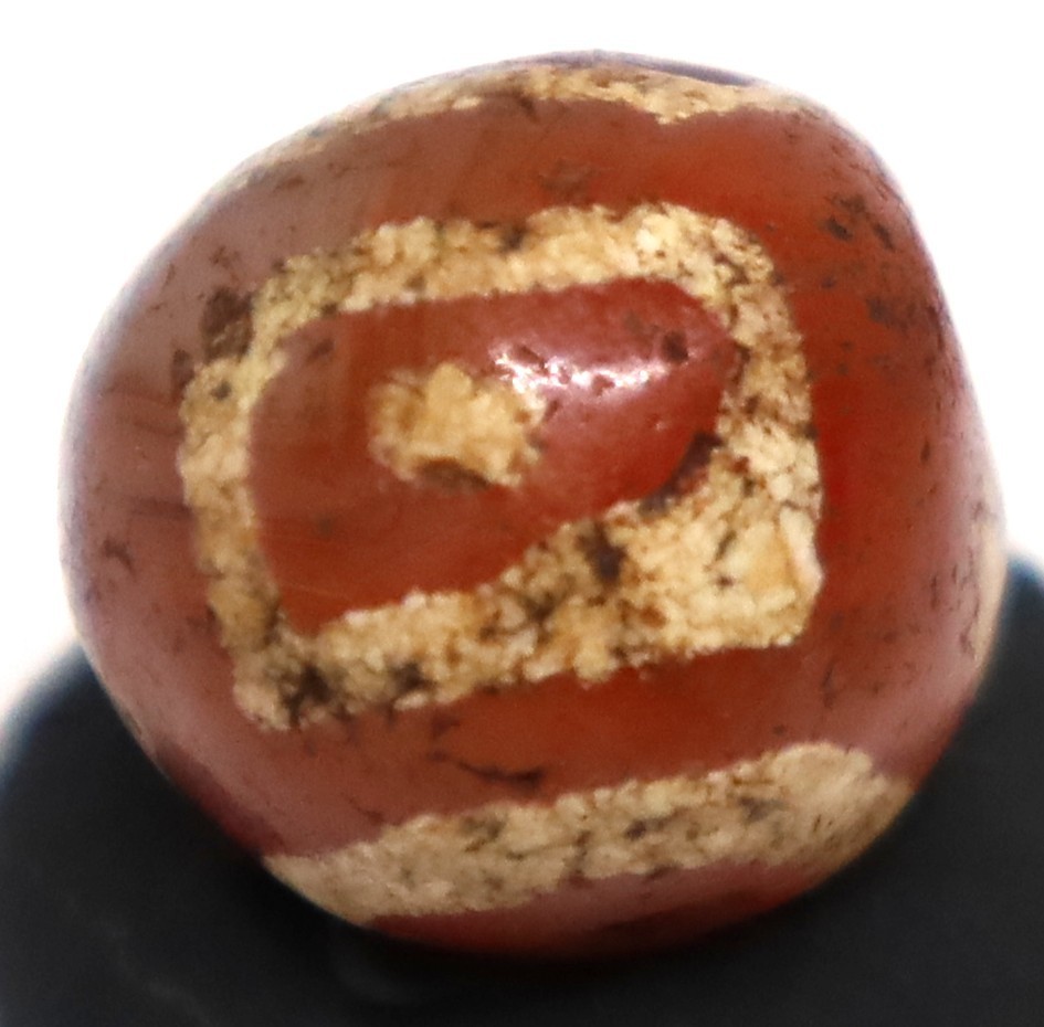Ancient Tibetan Ancient Himalayan Old Etched agate old dzi bead