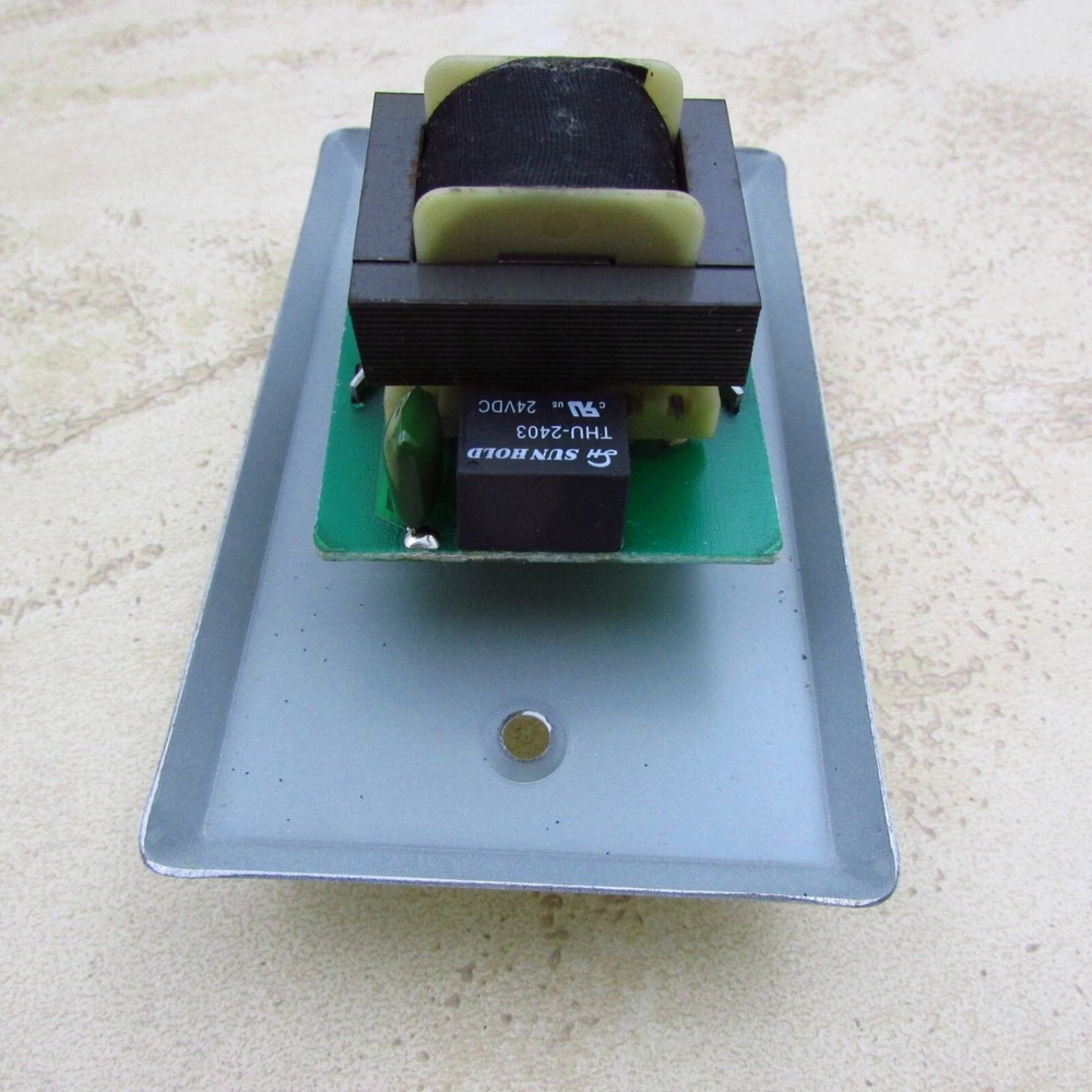 125018R-1W Auto Transformer Speaker Volume Control