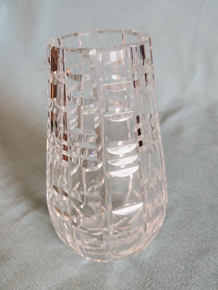 CLEAR CRYSTAL VASE 7" HIGH
