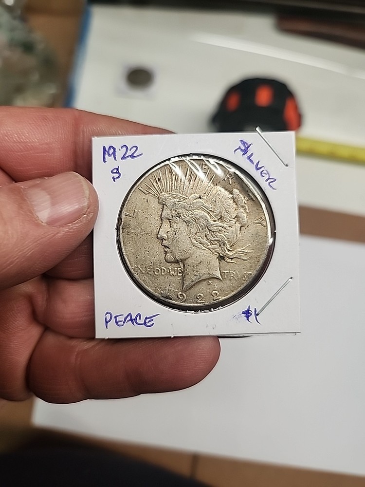 1922 S PEACE SILVER DOLLAR  Circulated