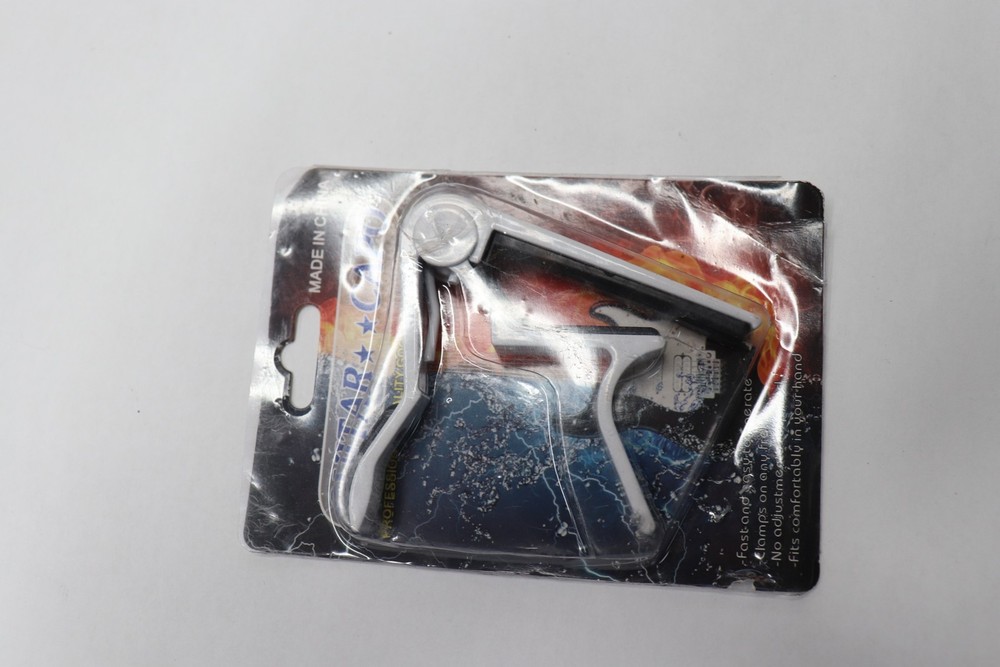 Single-Handed Guitar Capo Quick Change White