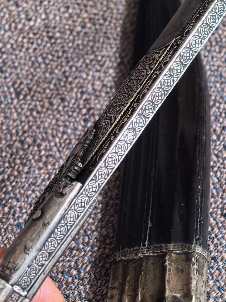 Fine Antique Ceylon Piha Kaetta Dagger 18th C.