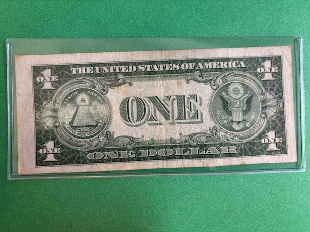 1935B $1 Silver certificate Serial # I45945101D (FINE)