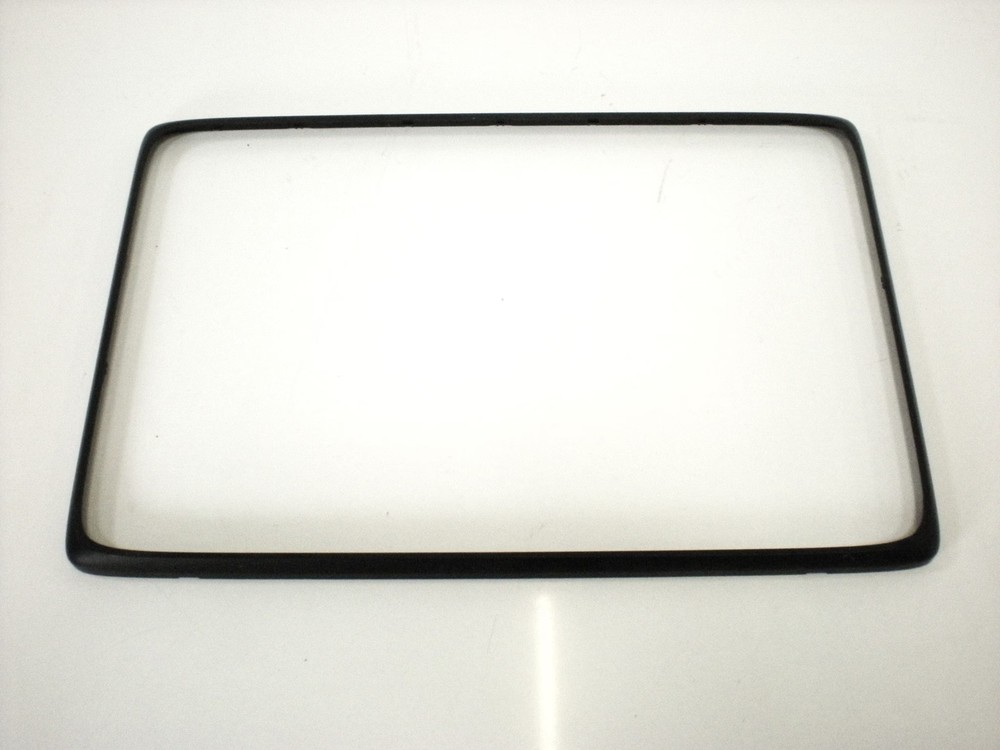Raymarine - e165 - Multi-Function Display Black Front Bezel - Great Condition!
