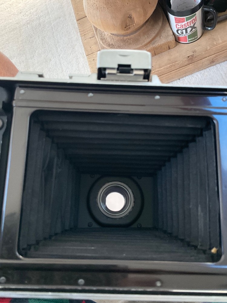POLAROID LAND 95B CAMERA WORKS— SHUTTER, LIGHT TIGHT, LENS, COMPLETE + FLASH