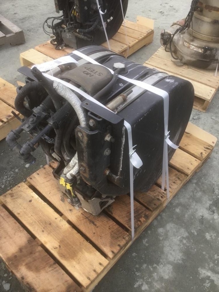 Replaces 2014 PETERBILT 384 DEF TANK , MD