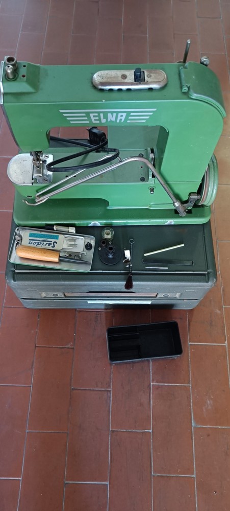 vintage elna sewing machine