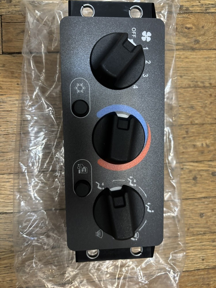 OEM MACK TEMPERATURE CONTROL UNIT P/N 29RD324AM