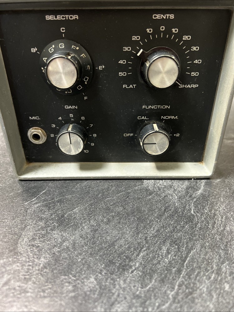 Vintage Conn StroboTuner Model ST-11 Powers On & Works