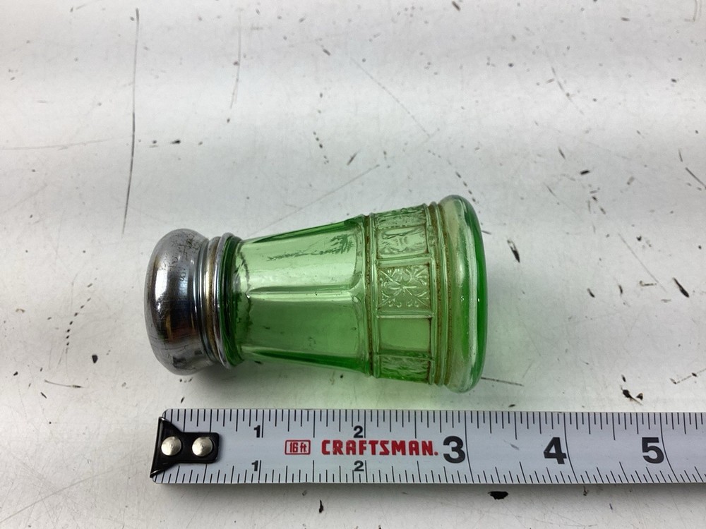 Vintage Depression Glass DORIC pattern Green Single Shaker