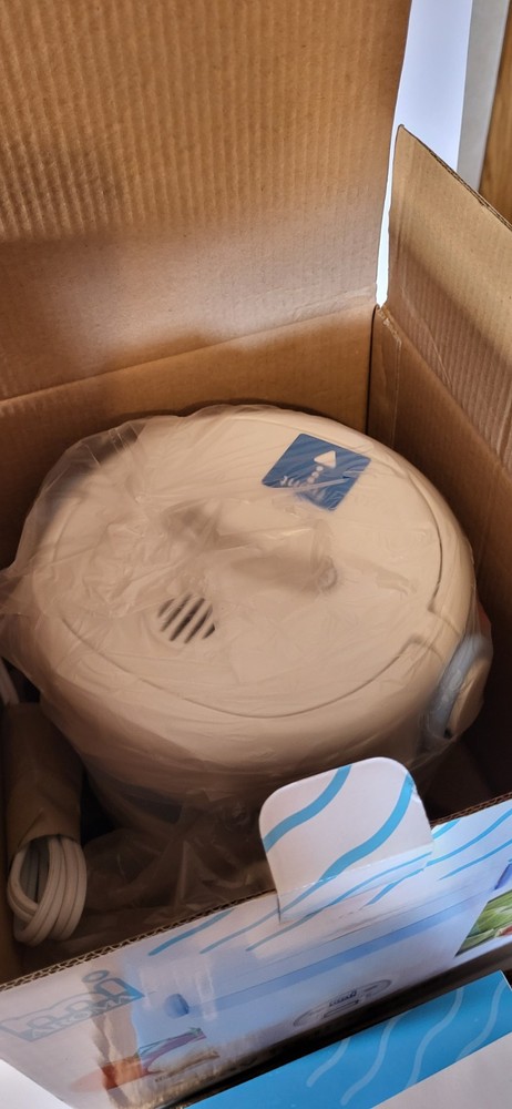 Mi Aroma 3 cup mini rice cooker-NIB