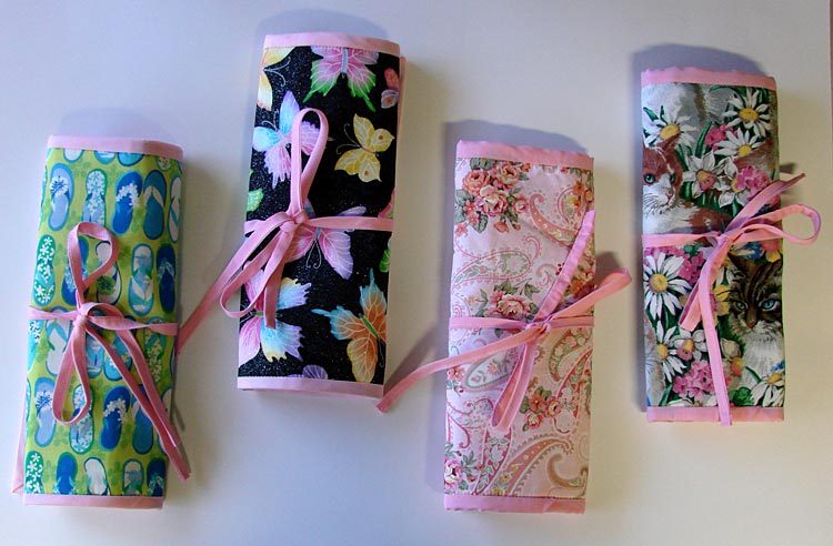 Crochet / Knitting Needle Organizer w/ Zippered Compartment