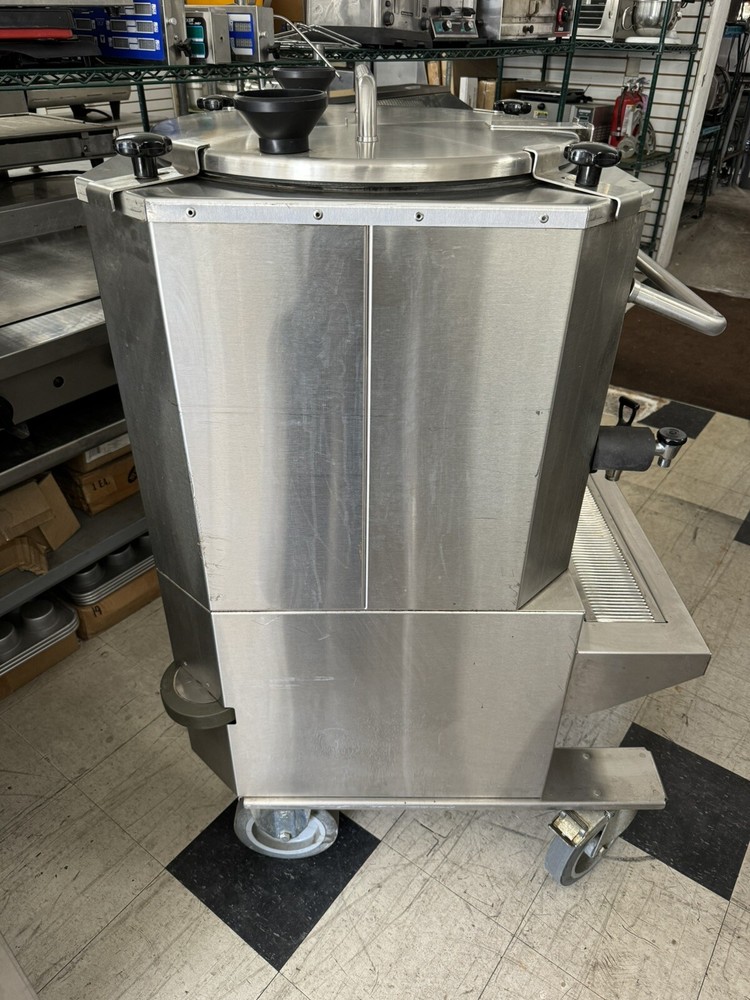 Fetco LBD-24 24 Gallon Thermal Dispenser