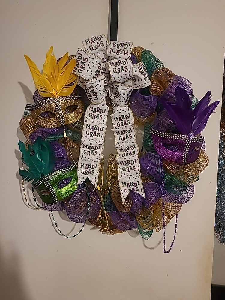 DECO MESH MARDI GRAS WREATH