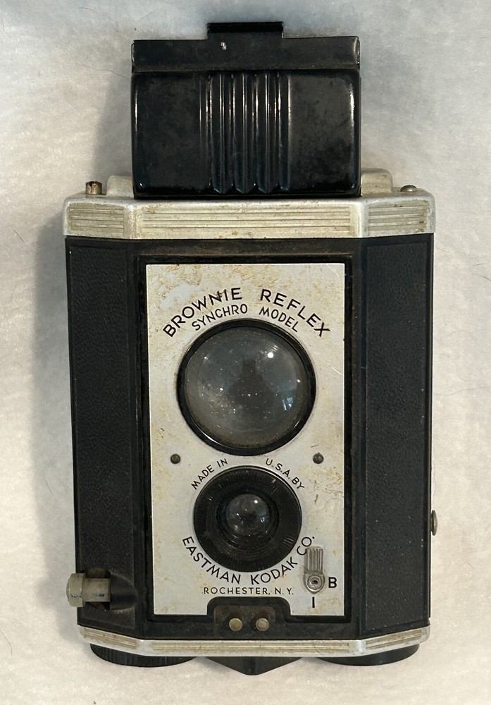 Vintage KODAK Brownie Reflex Synchro Model Camera untested
