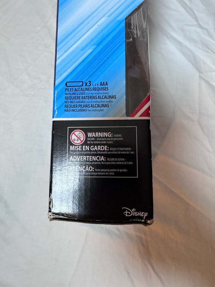 Hasbro Jedi Spring Action Loaded Blue Lightsaber 2018 Unopened