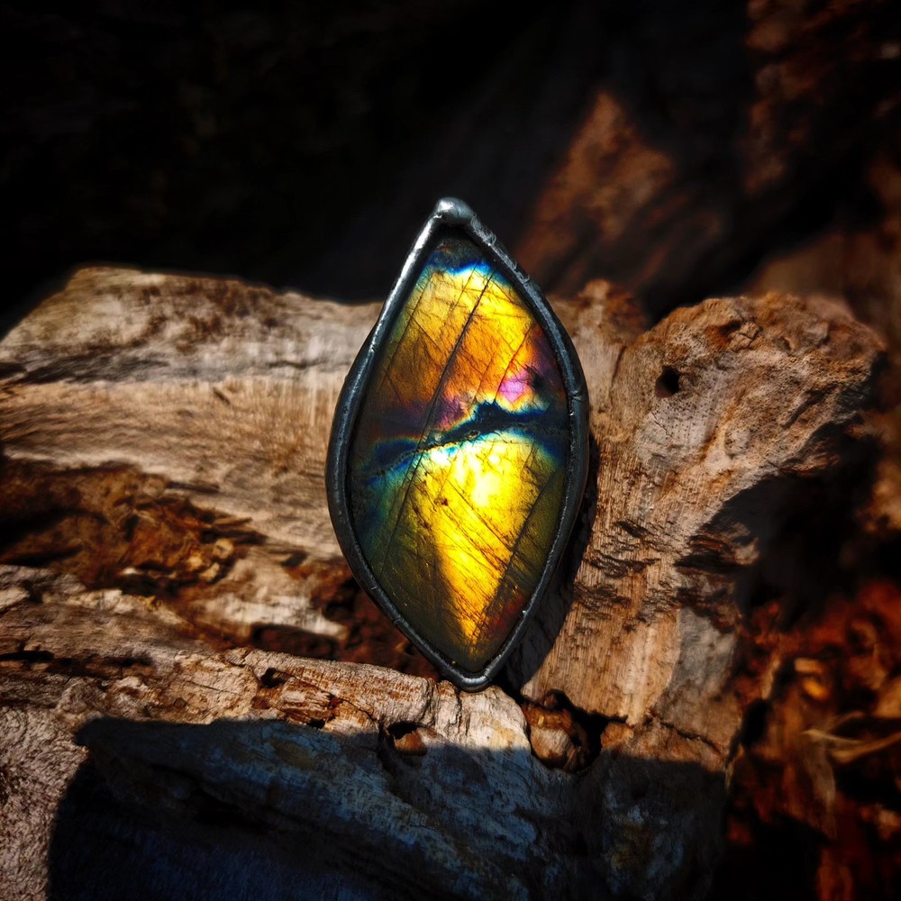 Green Labradorite Ancient Ring