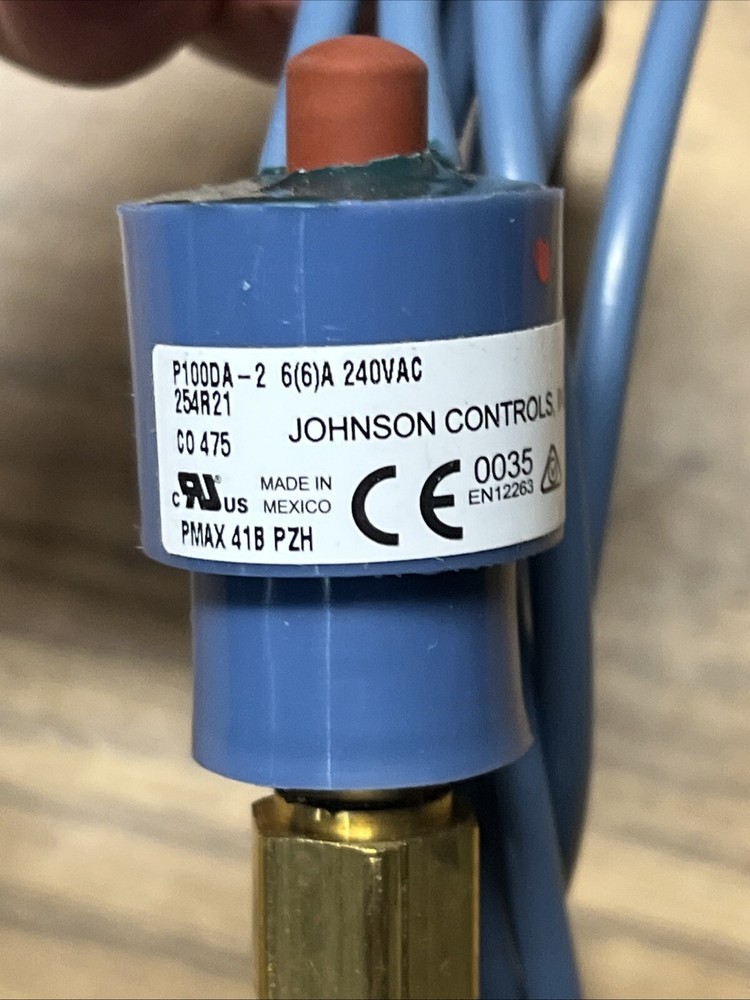 Johnson Controls P100DA2 Pressure Switch