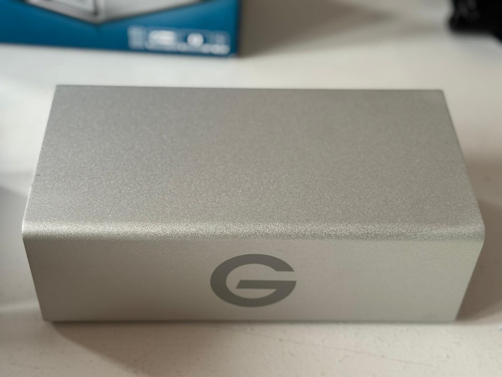G-Technology G-Raid Thunderbolt2/USB 3.0. Dual External Hard Drive 2TB 3TB 8TB