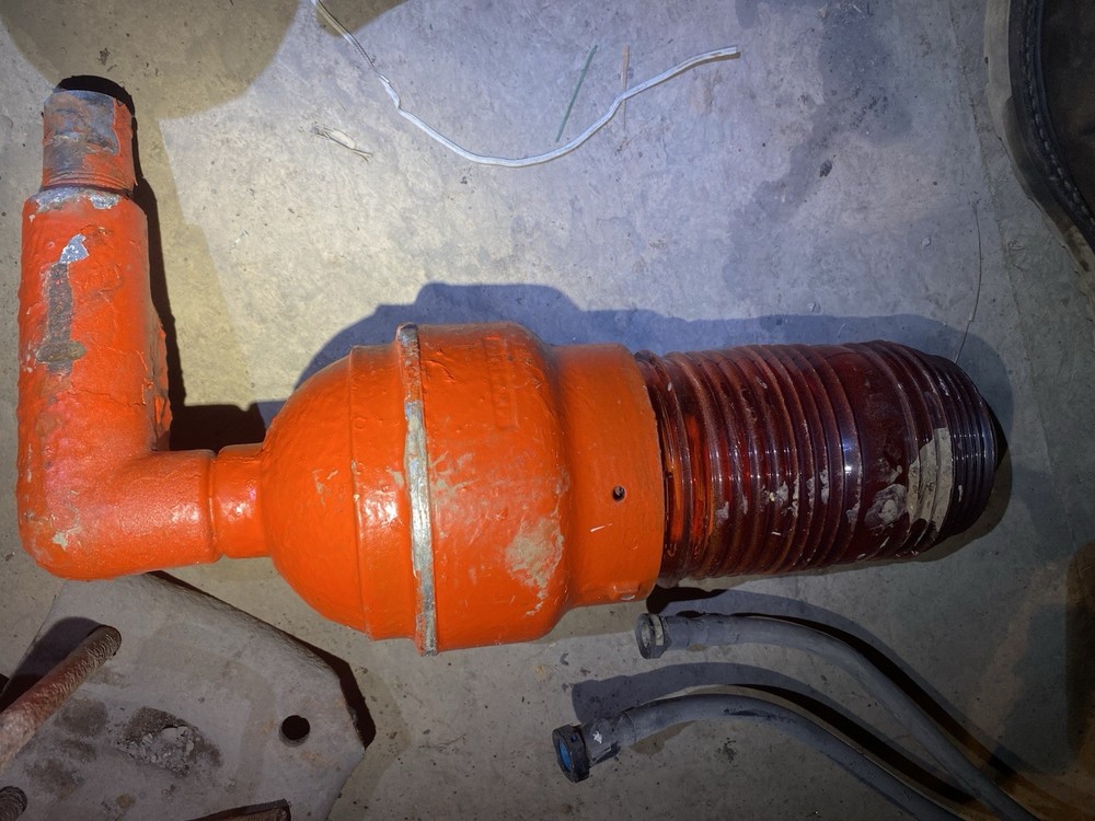 L810  Obstruction Light