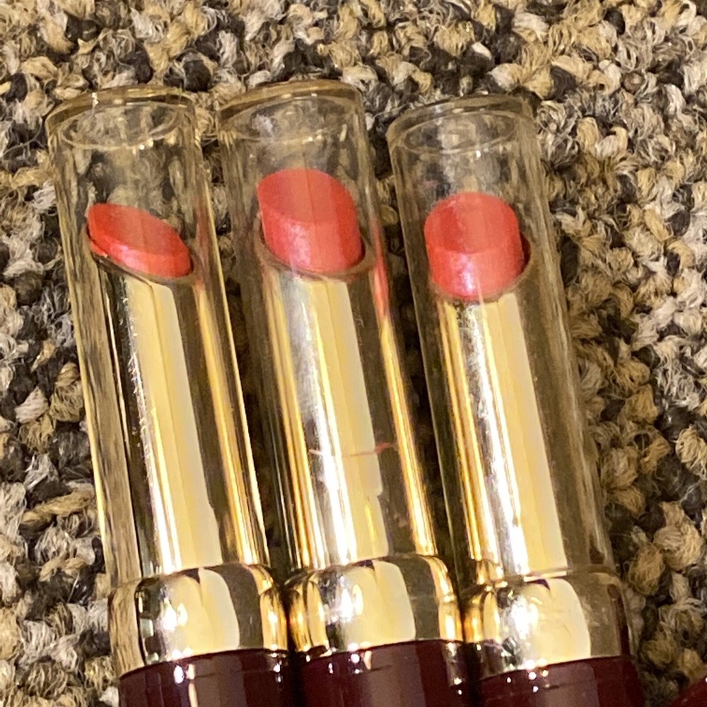 3 MAYBELLINE MOISTURE WHIP GLOSS STICK ,BARELY RED