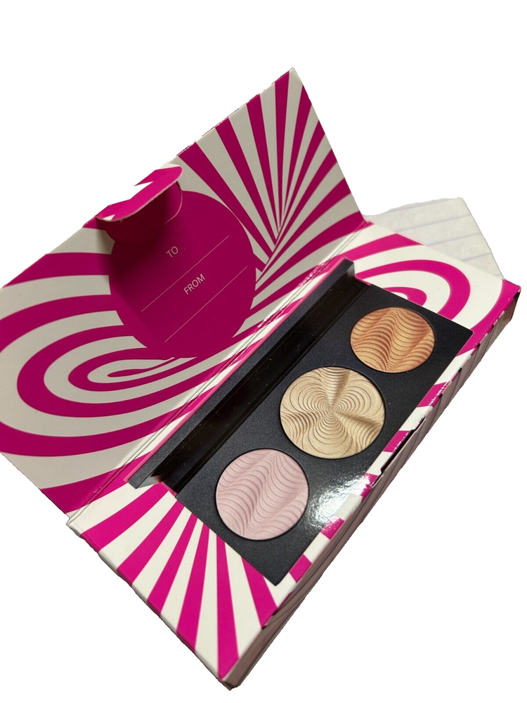 MAC Step Bright Up Extra Dimension Skinfinish Palette #Light - New in Box