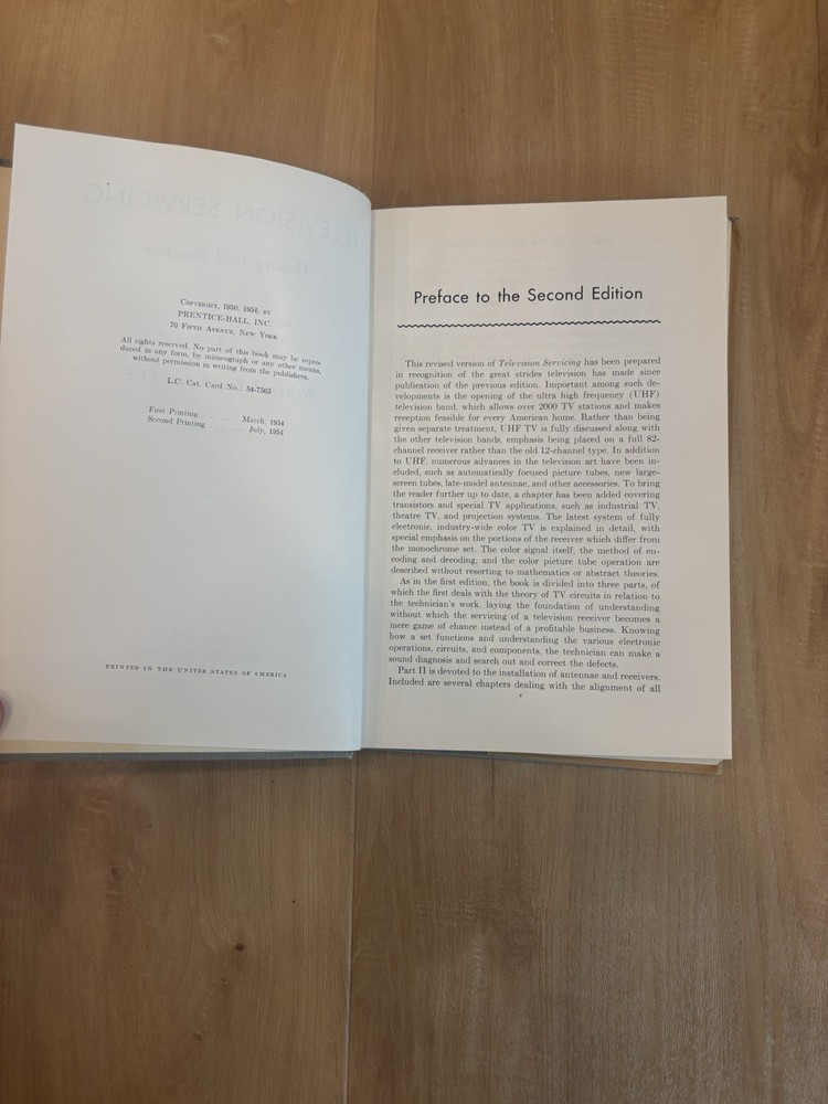 TELEVISION SERVICING BY W. H. BUCHSBAUM. 1954 Second Edition Original Packaging