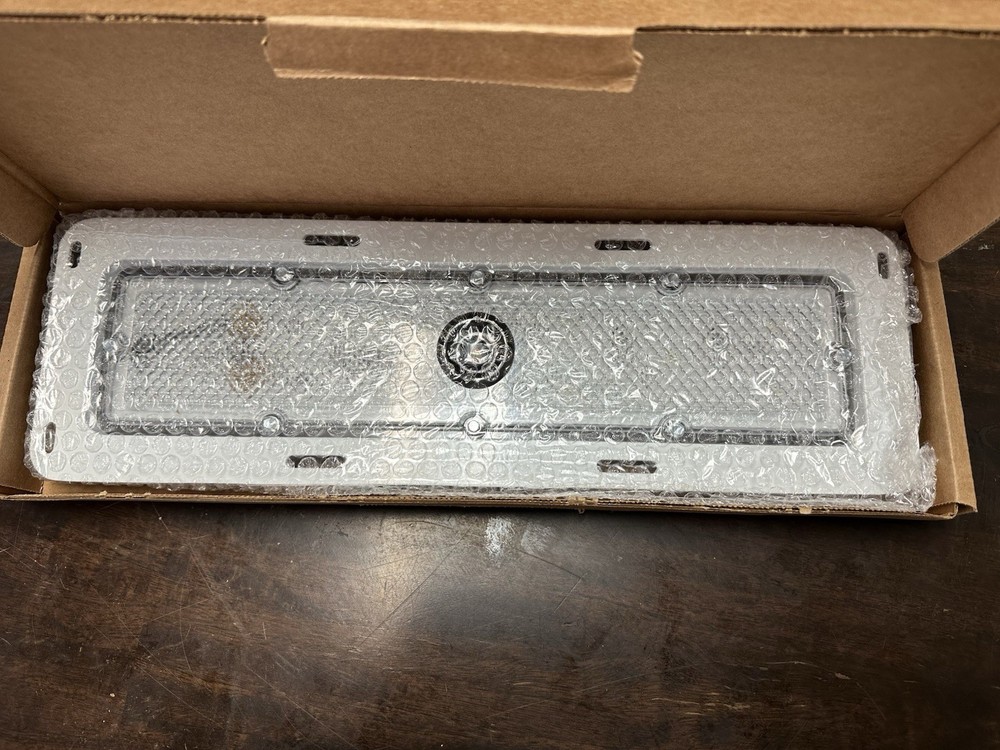 Truck Lite 80255C 80 Series Dome Light Led, 10 Diode, Rectangular Clear Lens