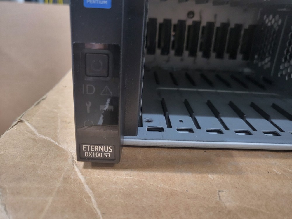 Fujitsu Eternus DX100 S3