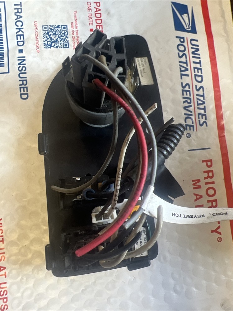 Kenworth T2000 Ignition Panel Dash Panel (NO KEY) S64-1037 Rev A-219591