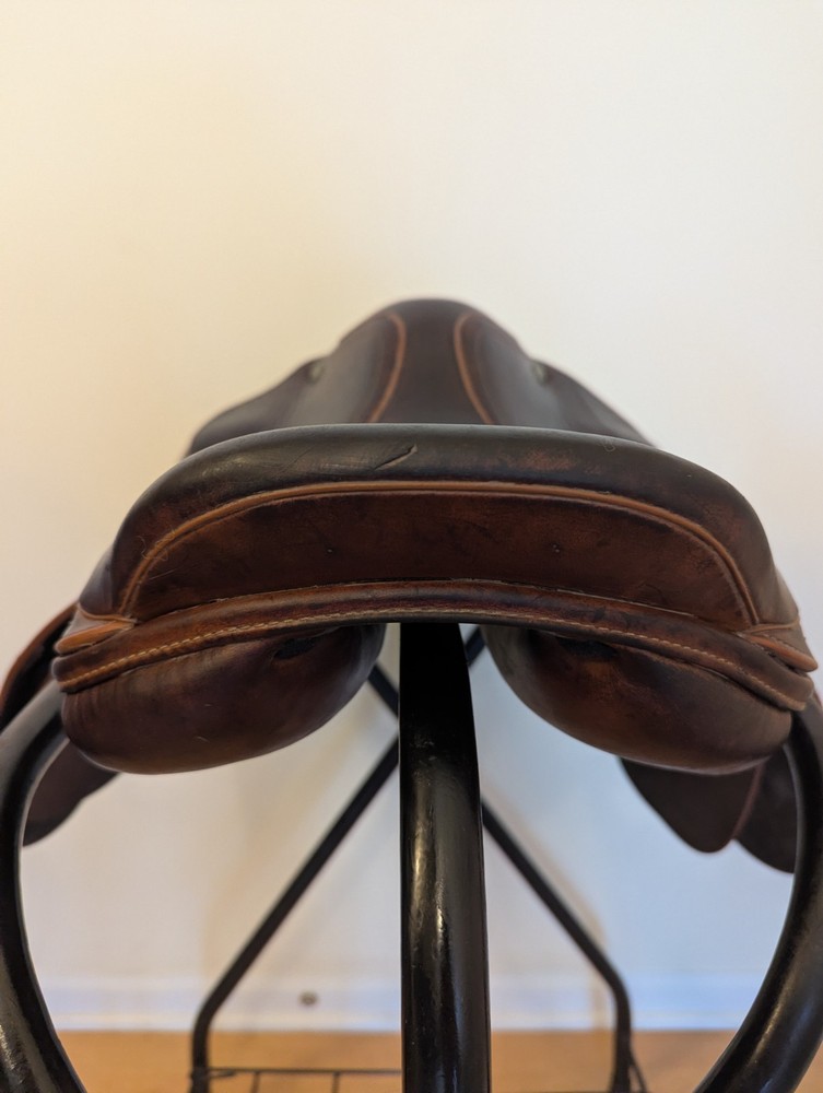 16" Prestige CC Jump Saddle, 33 M tree - wool flocked!