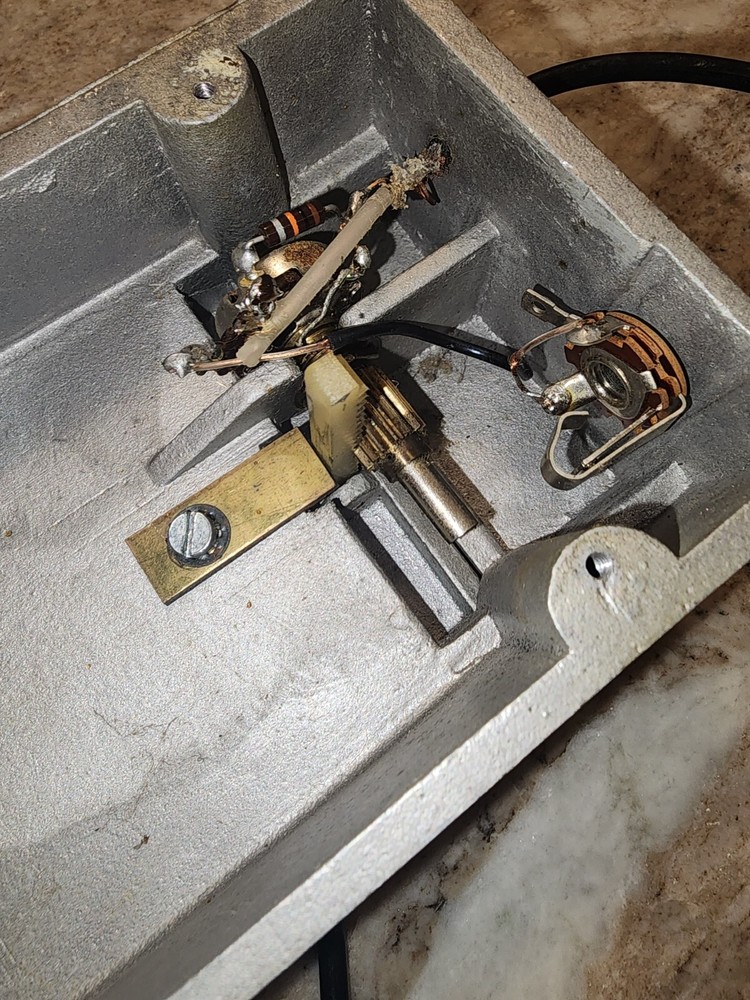 Rare Vintage Guitar Volume Pedal – Unbranded / Unknown Maker - Non functional