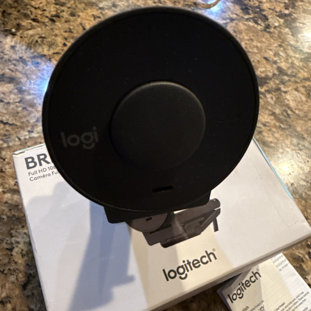 Logitech Brio 1080p Webcam - Auto Light Correction Privacy Shutter with