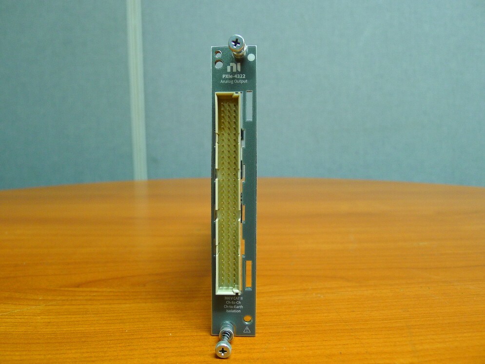 NI  PXIe-4322 Analog Output Module