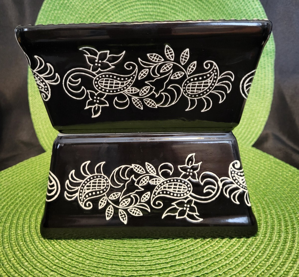 2 Baum Stoneware Oven To Table Black And White Paisley Mini Bread Pan