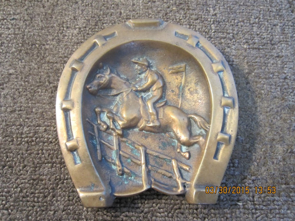 EQUESTRIAN STEEPLECHASE JUMPER BRONZE ASHTRAY