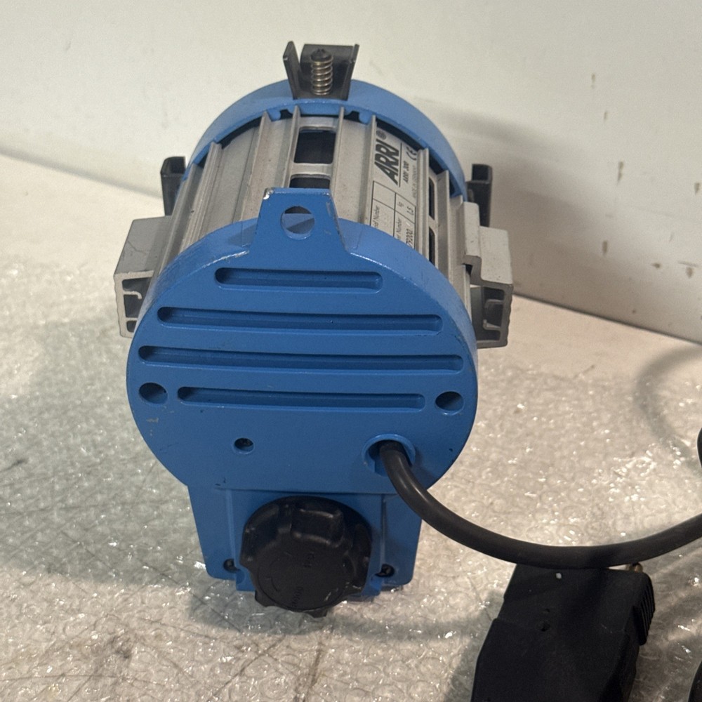 Arri 300 Plus Fresnel