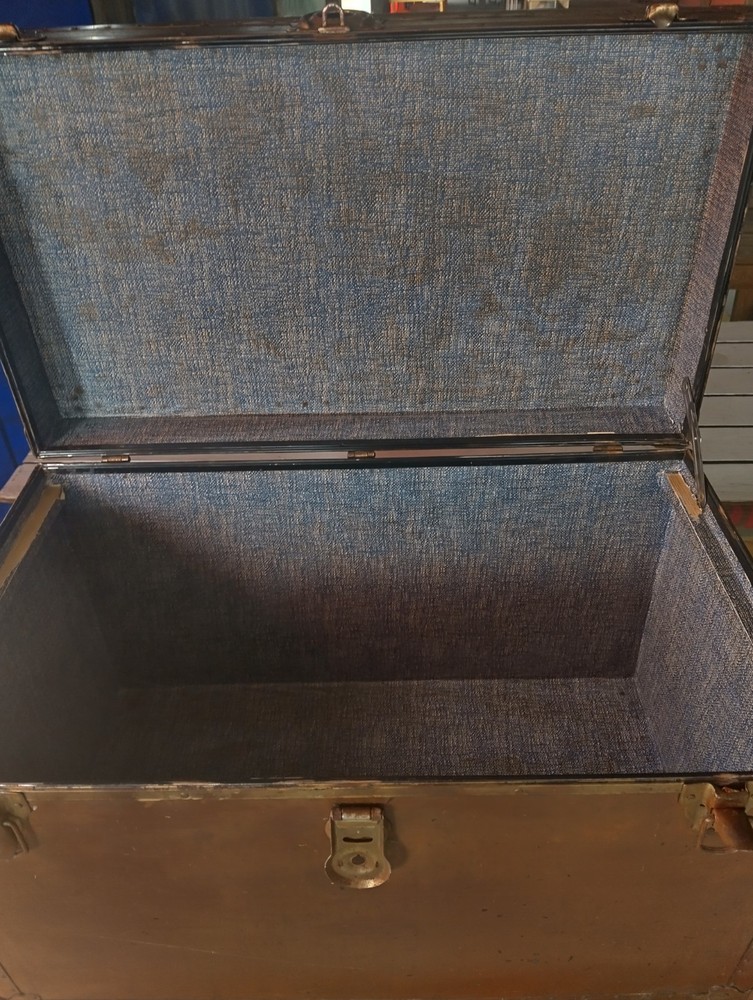 Antique Brown Metal Trunk Lockable Hinged Lid Solid Rectangular Storage Chest