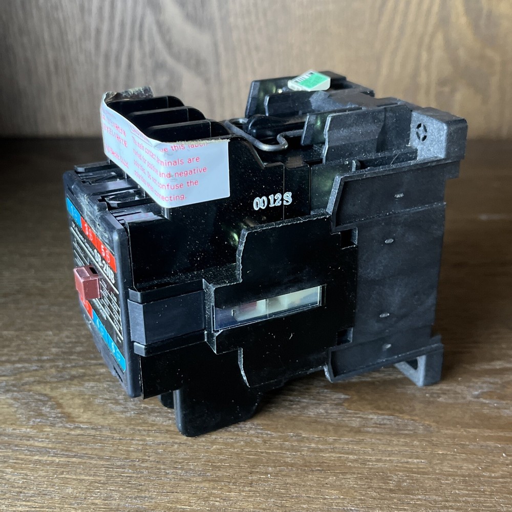Fuji DC magnetic contactor. SB-2NB